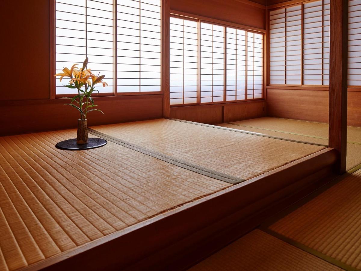 Yamatoya Honten Matsuyama  Exteriör bild