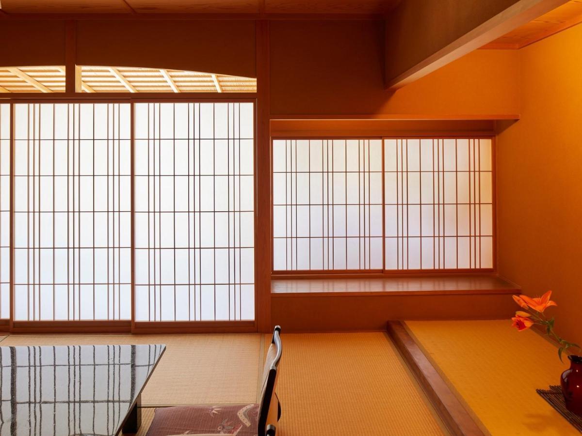 Yamatoya Honten Matsuyama  Exteriör bild