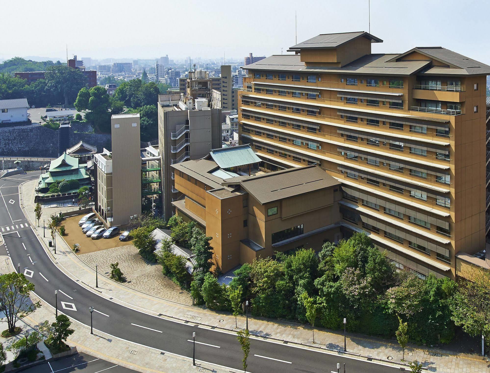 Yamatoya Honten Matsuyama  Exteriör bild